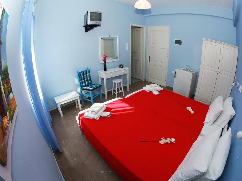 Theano Guesthouse Идра Экстерьер фото