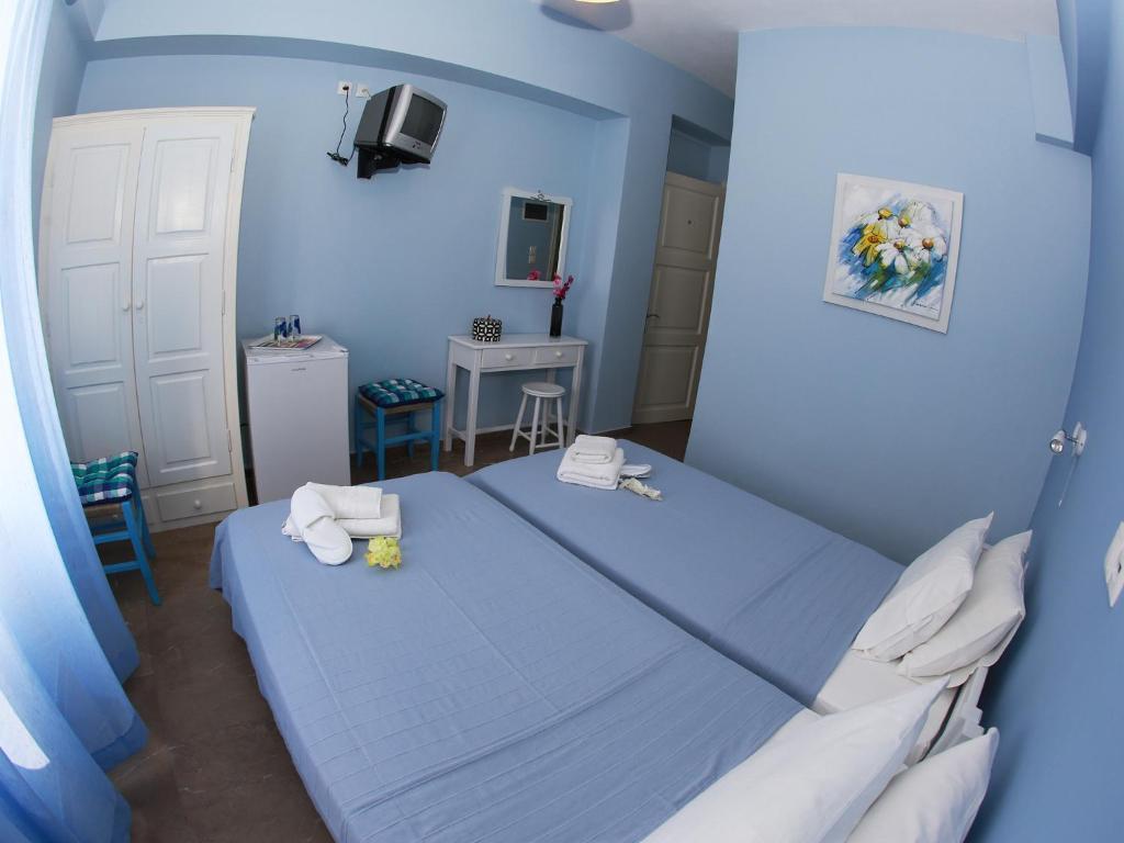 Theano Guesthouse Идра Экстерьер фото