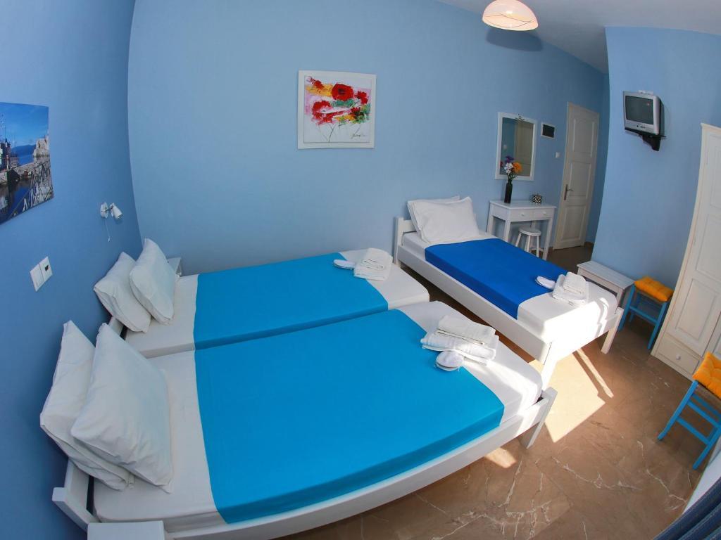 Theano Guesthouse Идра Экстерьер фото